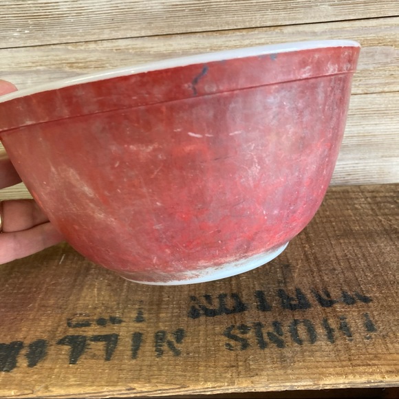 Distressed Pyrex Red Bowl - Picture 3 of 7